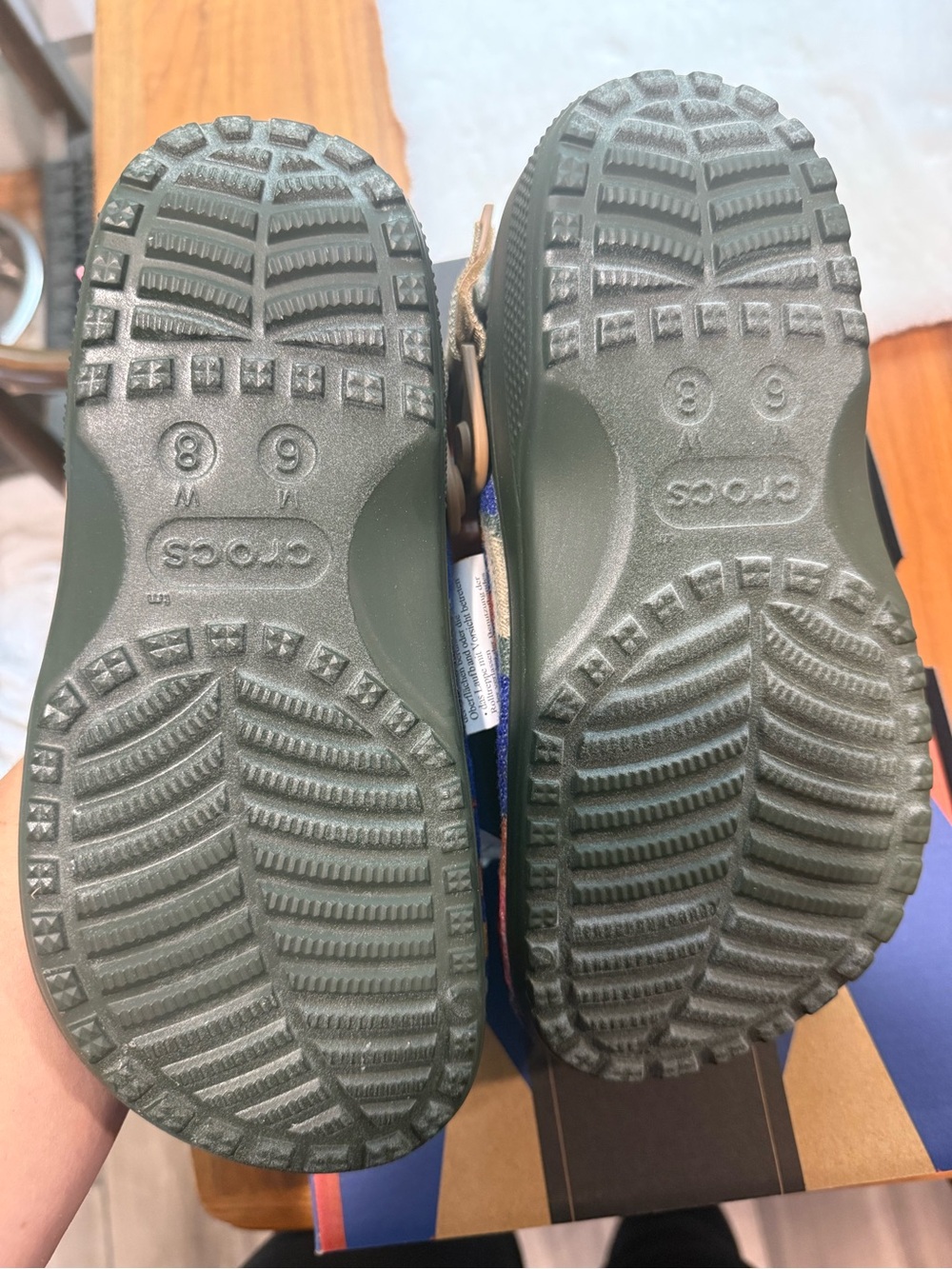 Pendleton x crocs - Picture 5 of 5
